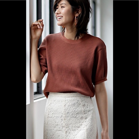 Uniqlo Tops - NWT Uniqlo waffle crew neck short sleeve T